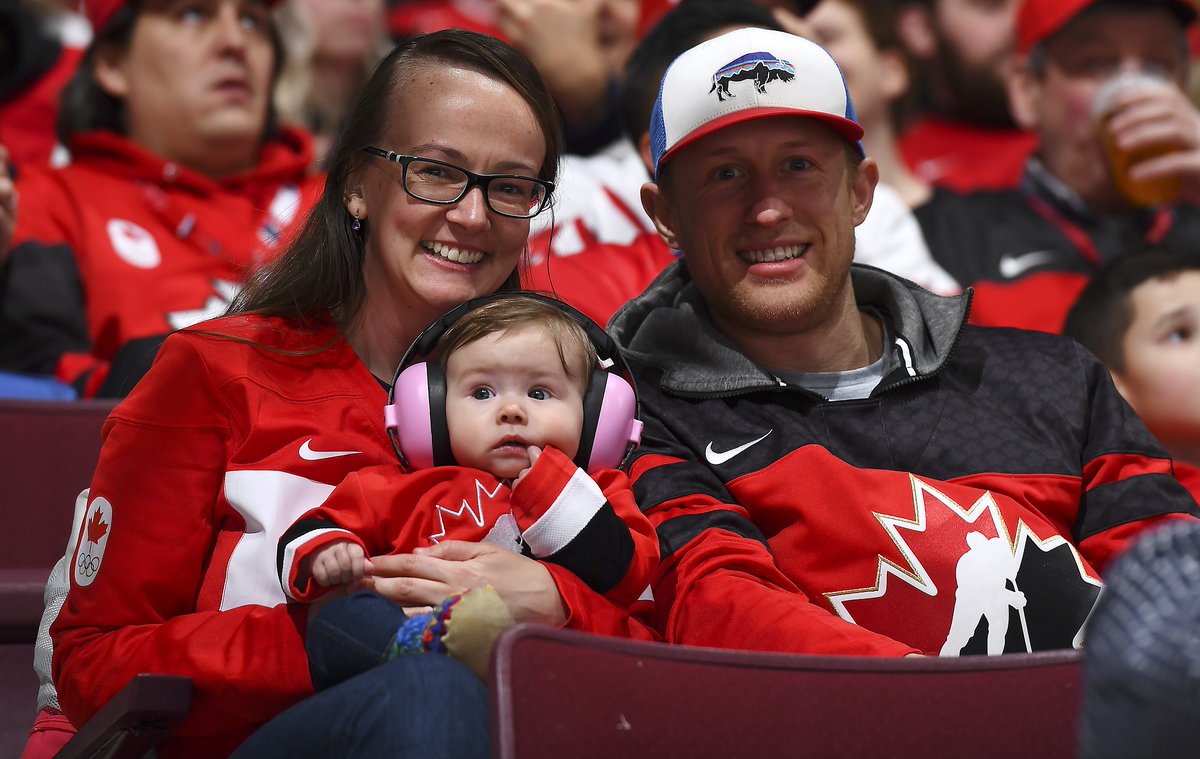 WorldJuniors's tweet image. This Friday is #WJCJerseyDay, presented by Kichton Contracting and Doublestar Drilling! Wear your favourite jersey - any team, any sport - to school, to work or around the house! 

And don't forget to post your photos and tag us so we can share some of the best! 📸

#WorldJuniors