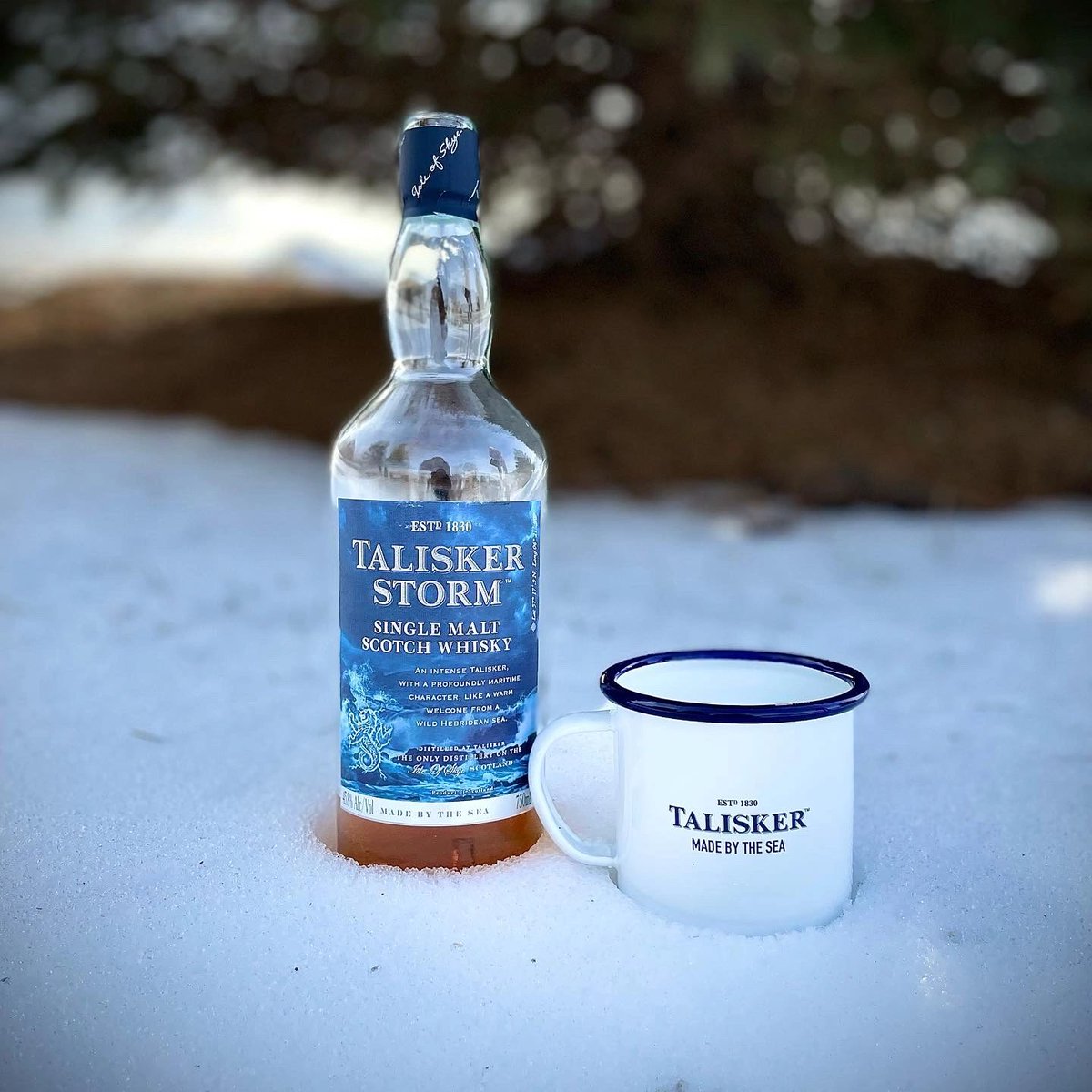 DuchessofIslay's tweet photo. Talisker Storm
Learn about the long relationship between whisky and the sea and a bit of Talisker history. Cheers! 🥃

https://t.co/Ip5Ebj049w

#whisky #scotch #scotchwhisky #talisker #duchessofislay https://t.co/f9g93WEUhJ