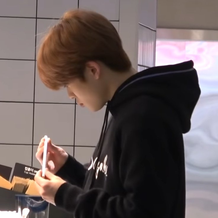 empathyoonoh's tweet photo. he's so handsome https://t.co/veJRVYkEhe