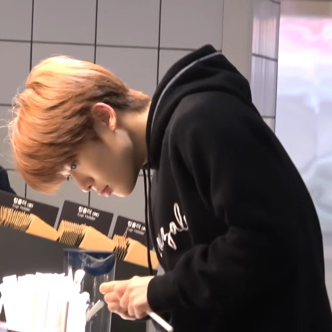 empathyoonoh's tweet photo. he's so handsome https://t.co/veJRVYkEhe