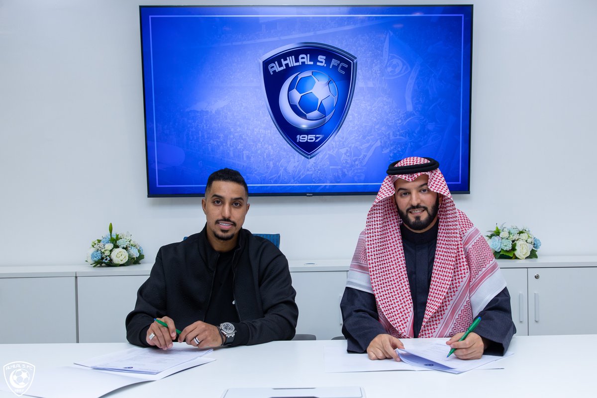 Alhilal_FC's tweet photo. 📸 "التورنيدو" هلالي.. أول وتالي 😍💙

#سالم_هلالي
#الهلال https://t.co/1O8fW6e9Is