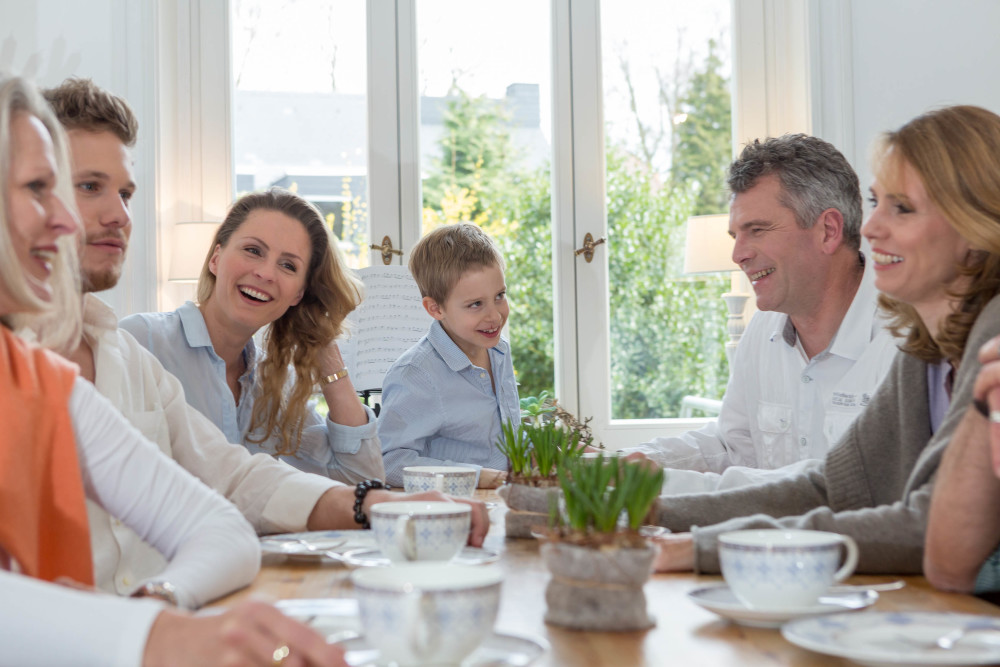 #Kommunikation ist keine Einbahnstraße: gutes #Hören für starke und gute Beziehungen in #Partnerschaft, #Familie und Freundeskreis. Gemeinsam zum #Hörtest beim #Hörakustiker …einschaft-gutes-hoeren.mynewsdesk.com/pressreleases/…