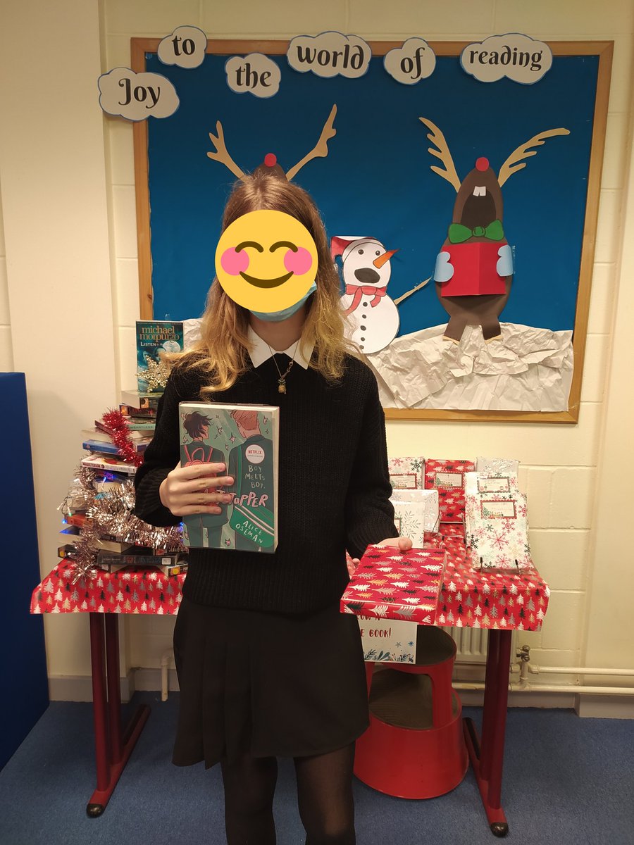 stmungo_library's tweet photo. Congratulations to Anna S1 who won the #bookweekscotland "Book review" competition👏🥇📒📝
#LibraryCompetition #BookReview #Write #Read #Discuss #Share https://t.co/CHlU6K7B0B