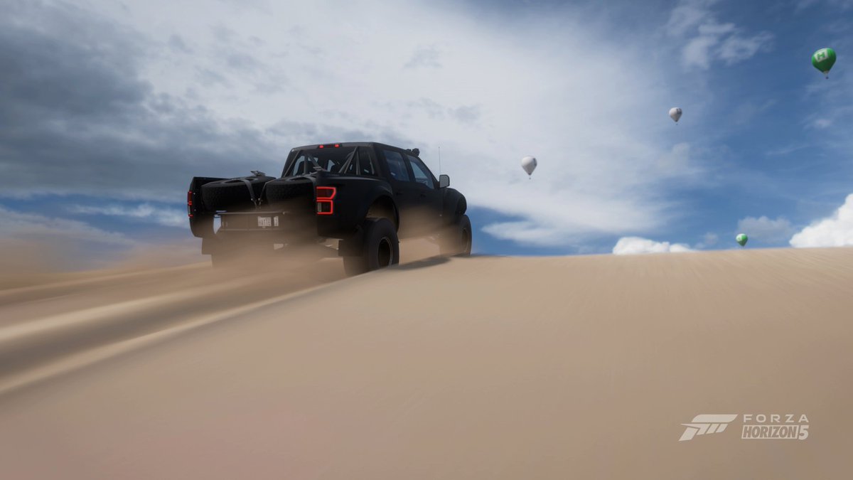XiiMidnight's tweet photo. #FTCAdvent Day 14 ' Dashing through the sand'

@ForzaHorizon @ForzaHorizon5UK @FTCentral_ 
#forzahorizon #forzahorizon5 #fh5 #VirtualPhotography #ZarnGaming #ThePhotoMode https://t.co/eKpMszYLwi