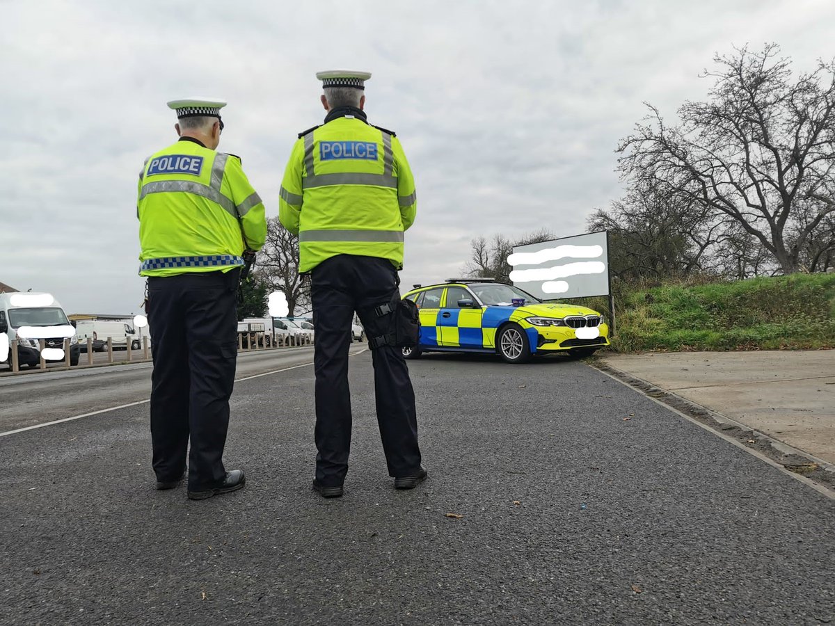ASPRoadSafety's tweet photo. Op Tonic check site this morning on A38 near WELLINGTON by #TSTTeam1
40  x drivers stopped with ZERO positive breath tests
1 x TOR issued for tinted VRMs
1 x vehicle weighed - within weight limit &amp; Load security advice given
Lots of engagement with Public who were very supportive https://t.co/h0BHOhpsYO