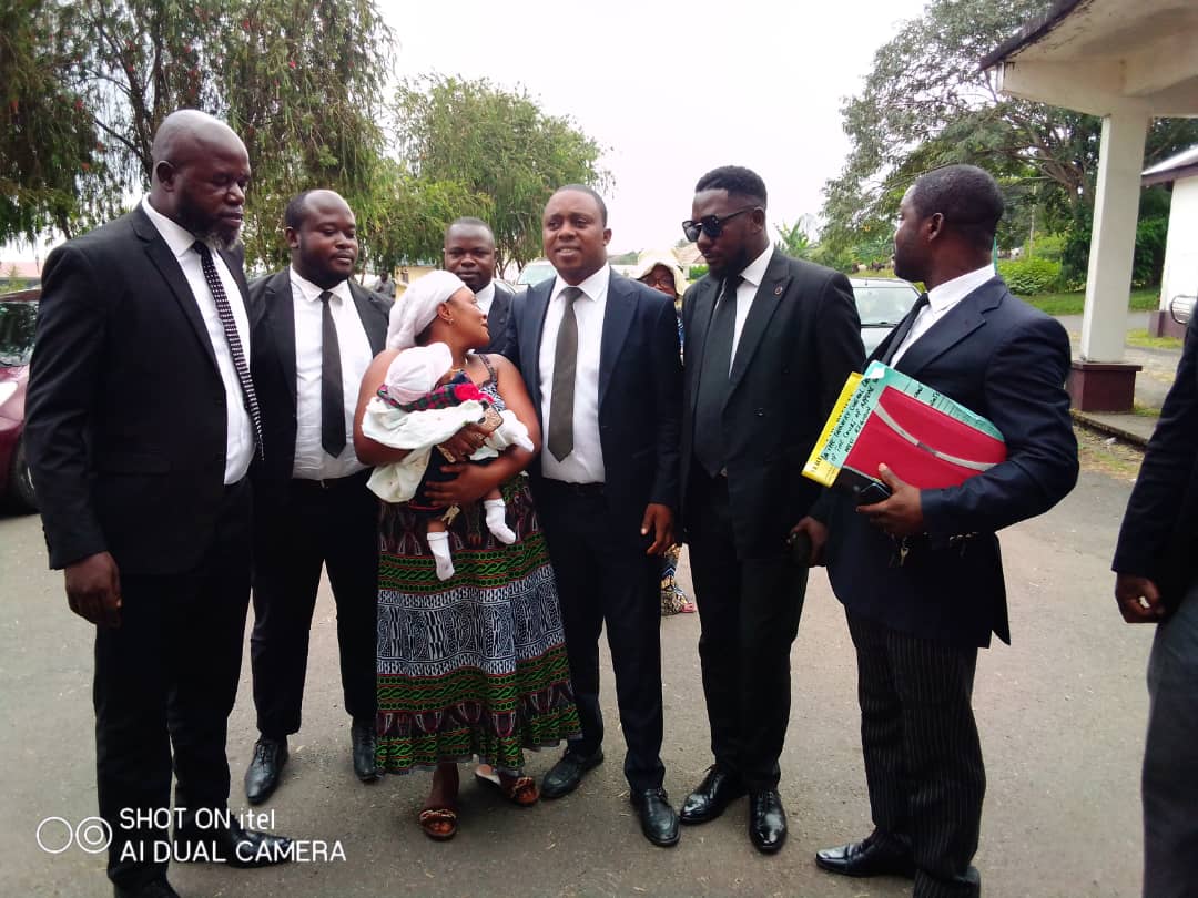 Breaking! 

After months of detention, Antoinette Kongso, ex lover to separatist leader, No Pity has been released from the Buea Central Prison. 

She was released on bail moments ago. 

Details later on mimimefoinfos.com