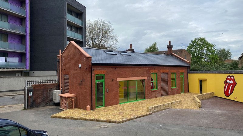 CivicDan's tweet photo. “And how can you make the best use of that unique building type - a morgue? Civic show how it can be done with their Links recording studio.” https://t.co/4yGVr0oanm Congratulations to the team @ChiKvd @Comm_Links @Catch22 @PriceandMyers @ORengineers Olli Construction @RIBAJ https://t.co/7xQa5PVlAW