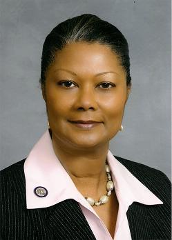 LListFoundation's tweet image. Cheers to @CunninghamNCRep, our latest #WomanCrushWednesday! Read more about Rep. Cunningham and her work to secure equal pay for equal work here: bit.ly/3ysXV5u