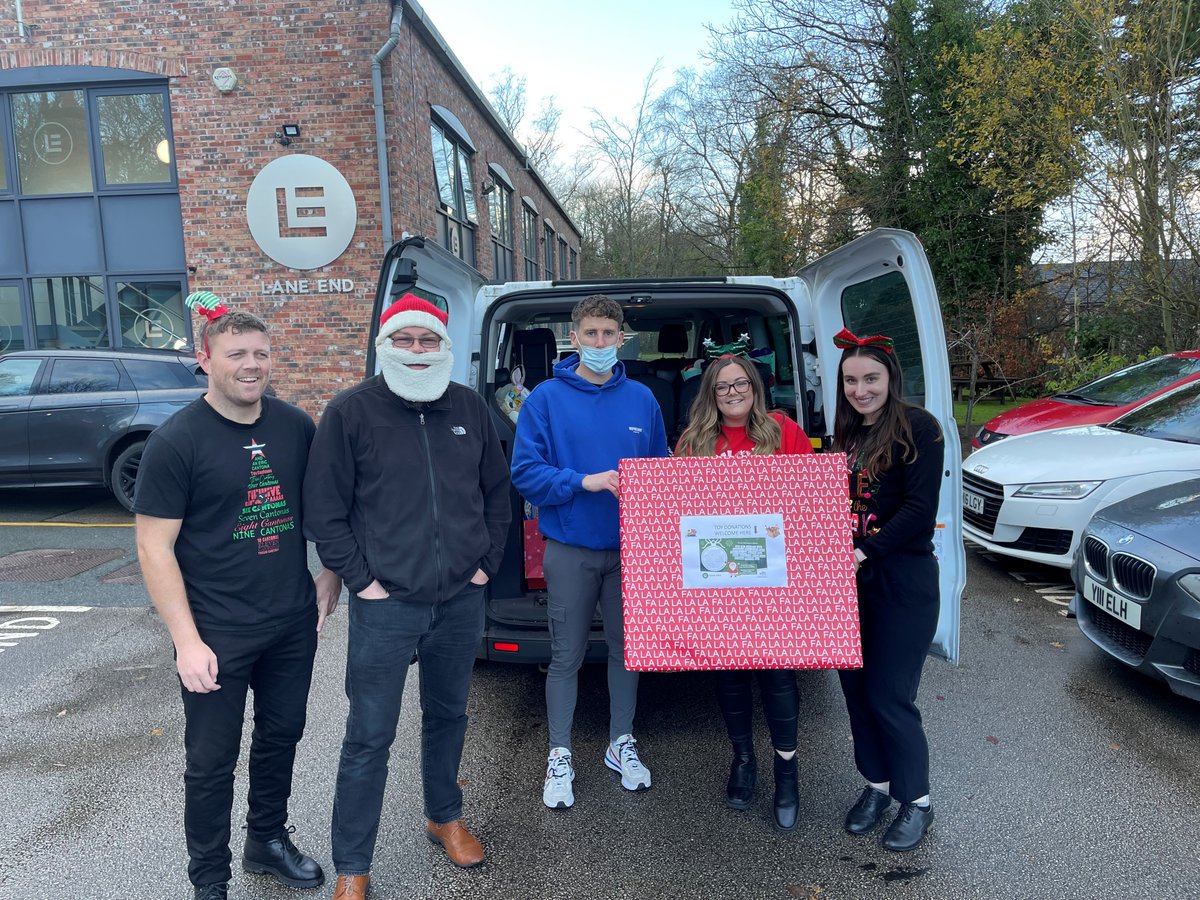 Warrington Youth Club - an OnSide Youth Zone (@wyc_official) on Twitter photo We're really grateful to our friends at <a href="/laneenduk/">Lane End Group</a> for your donations to our Christmas Hamper appeal! Your support will help many young people and families this Christmas ππβ€οΈ We're really grateful to our friends at <a href="/laneenduk/">Lane End Group</a> for your donations to our Christmas Hamper appeal! Your support will help many young people and families this Christmas ππβ€οΈ