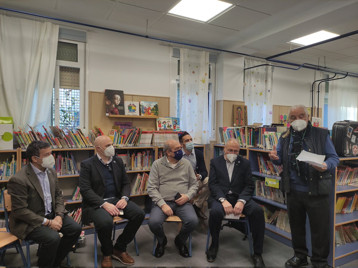 Contentos de ser una de las muchas entidades que hacen posible los proyectos de alfabetización e inclusión que realiza <a href="/RotarySevilla/">Rotary Club de Sevilla</a> en el <a href="/CEIPAndalucia/">Colegio Andalucía</a>