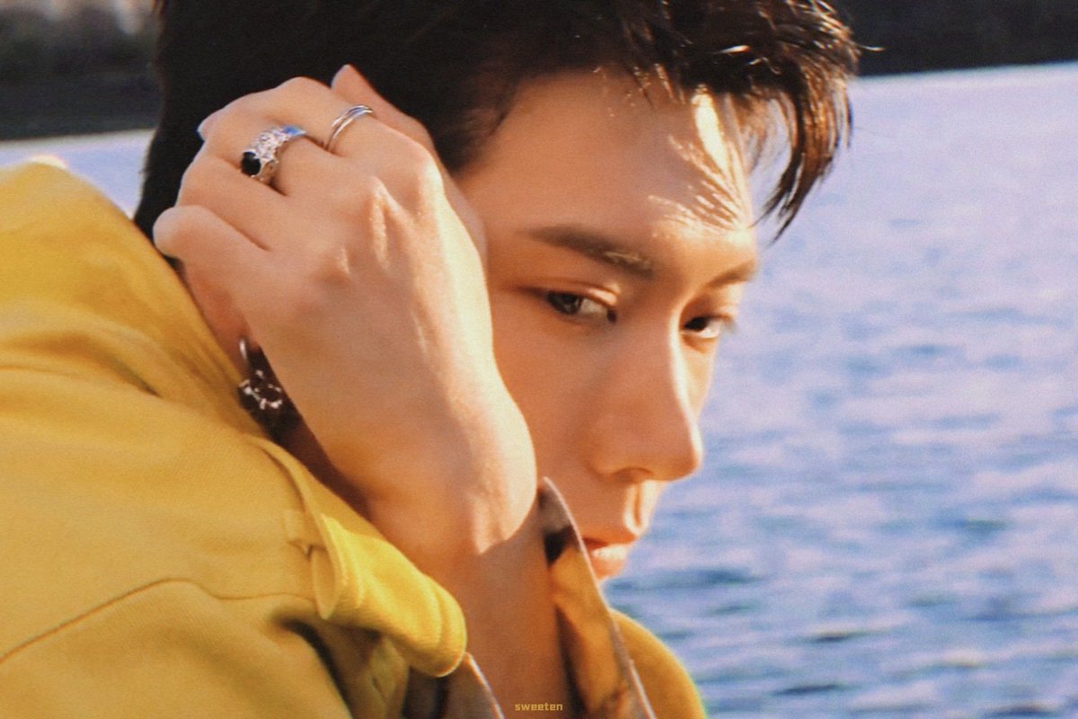 sweeten0227's tweet photo. Before sunset🌇
#TEN #텐 #เตนล์ #tenlee_1001 #李永钦 #TENLEE https://t.co/9a4FNmNo8C