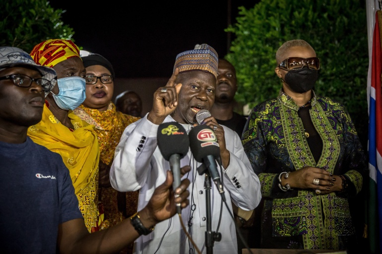 Africanelection's tweet photo. Gambia opposition drags Barrow to supreme court over election results
https://t.co/0vrTo6Akyz

#AfricanElectionsProject https://t.co/by3ZMY0UnP