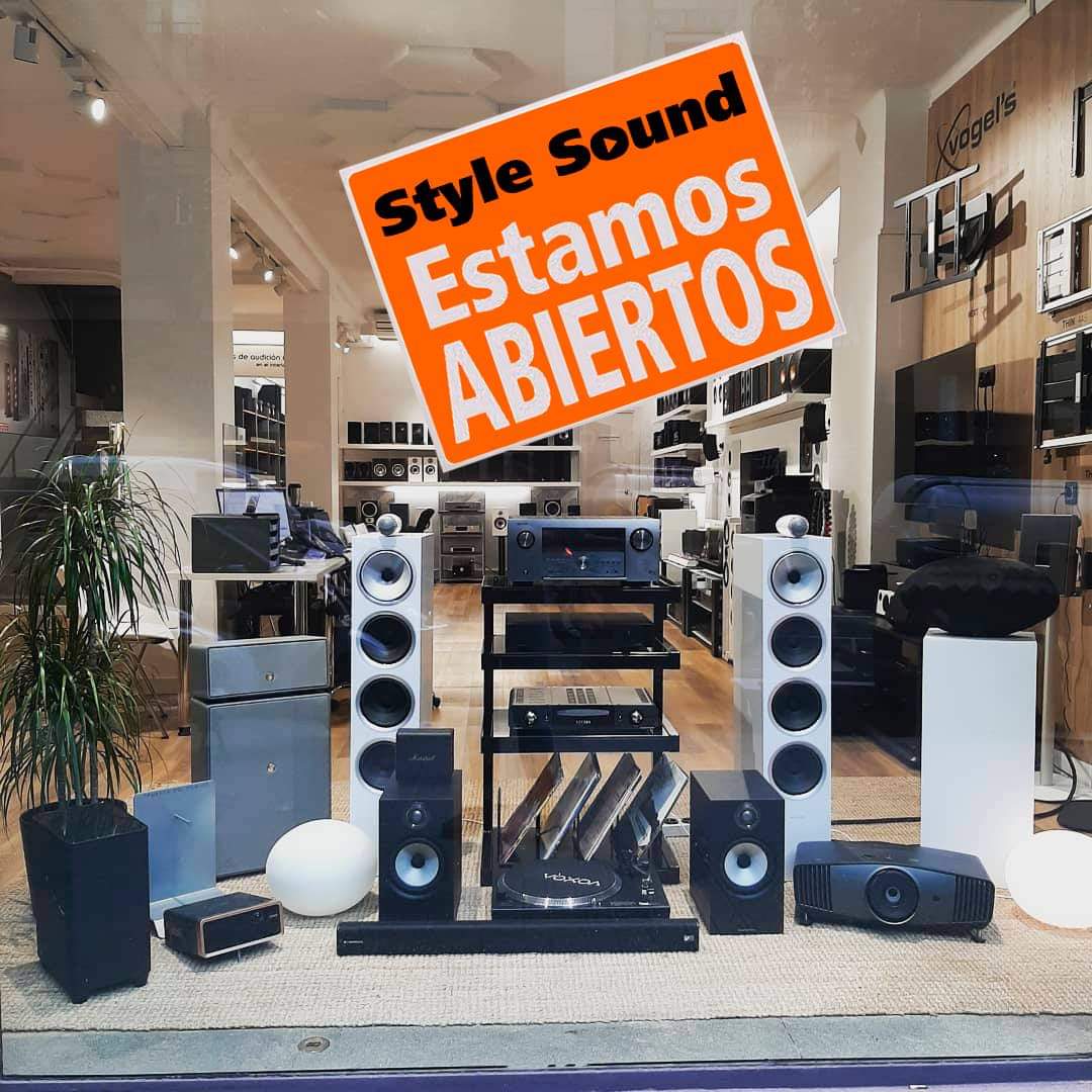 stylesound5's tweet photo. Este sábado 18 de Diciembre abrimos mañana y tarde de 10.00 a 14.00 y de 16.30 a 20.00 horas. Te esperamos!!!

#stylesoun50 #hifiinside #navidad2021 #mejoratusonido https://t.co/G99YvYKre7