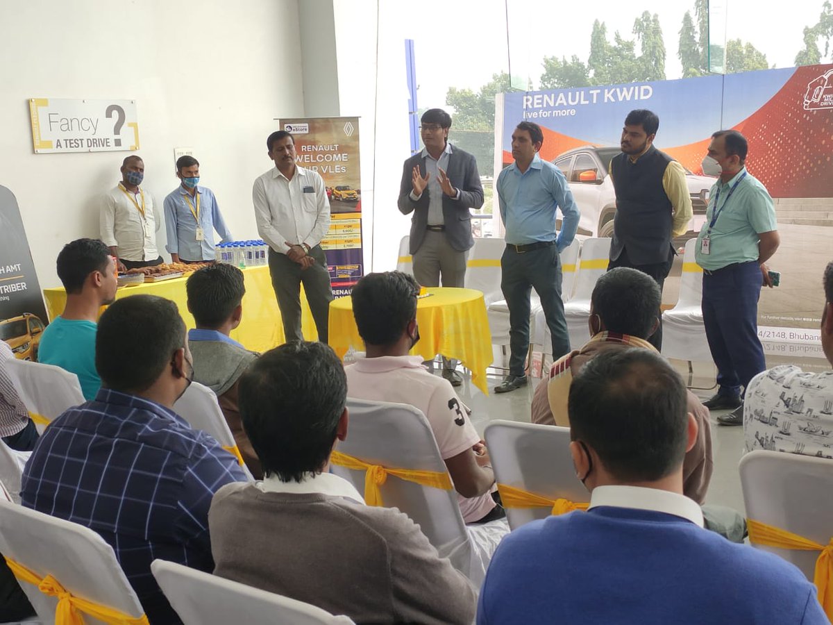 Odisha on way to create a new milestone on Renault Booking through CSC Grameen eStore. Today we deliver 3 number of bookings to customer with help of HDFC finance through CSC Channel.

<a href="/CSCegov_/">CSCeGov</a> <a href="/dintya15/">dinesh tyagi Retd IAS</a> <a href="/ceo_csc/">CEO_CSC e-Governance</a> <a href="/SwornaprabhaSi1/">Swornaprabha Singh</a> <a href="/rajakishore_j/">Raja Kishore</a> @JitendraCSCSPV <a href="/DillipDash2021/">Dillip Kumar Dash</a>