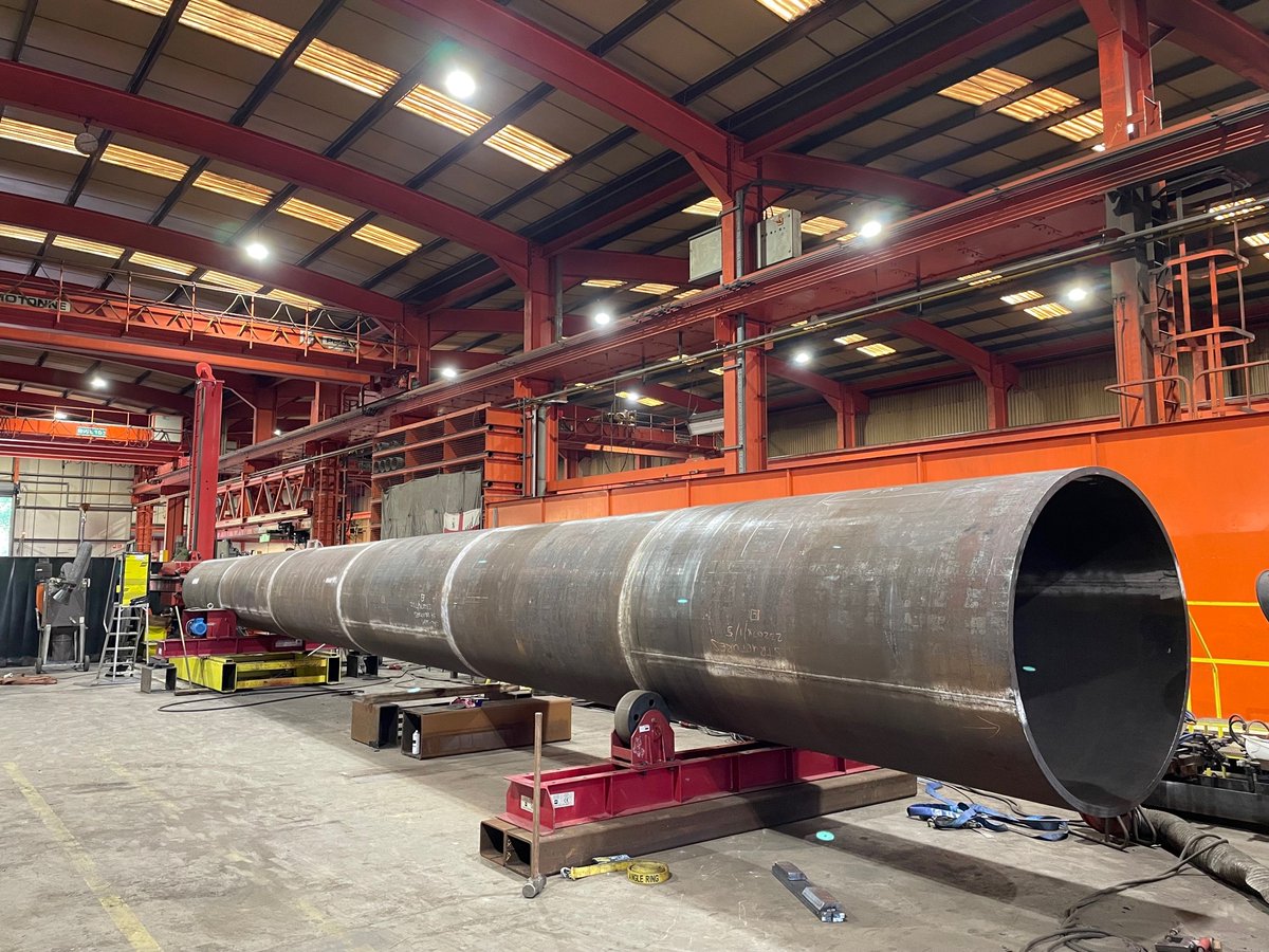 Check out this cone!

Produced from 1600od x1092od x40mm thick S3555j2W+N grade steel it's coming in at a whopping 17.5mtrs long fully fabricated!

#Cone  #FabricatedCone  #PressForming  #PressBraking  #CurvedSteel  #MetalBending  #Scotland