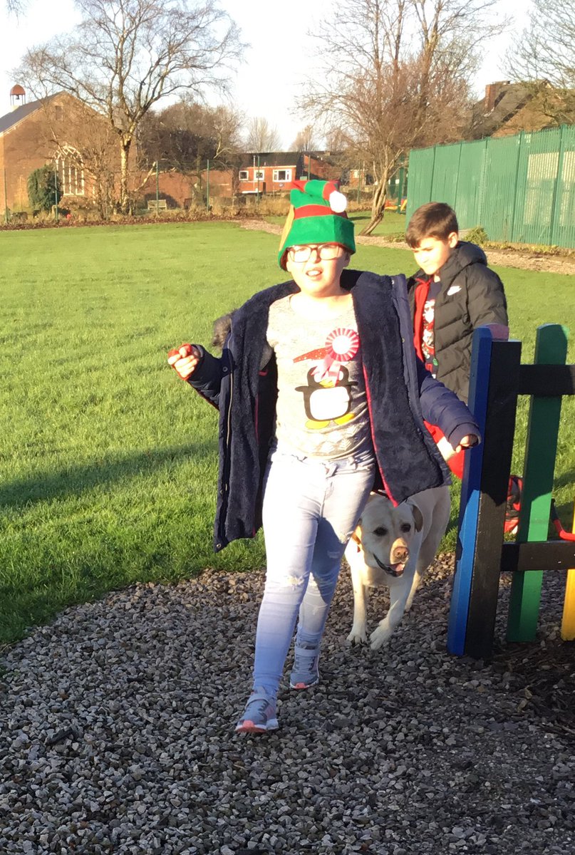 All_Saints_Sch_'s tweet photo. Year 5 enjoyed doing the Elf Dash with Bramble this morning for @TheBrickWigan! #ElfDash https://t.co/1qRmGIp05u