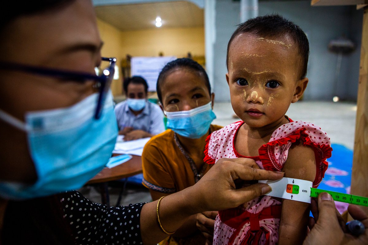 UNICEFMyanmar's tweet photo. Working with partners, UNICEF is treating children with severe acute malnutrition in Rakhine, Kayin, Kachin and Yangon. 

Severe acute malnutrition is life-threatening, but with timely treatment children can make a full recovery. 

#StayAndDeliver #DeliveringForChildren https://t.co/eVz9l7DKVx