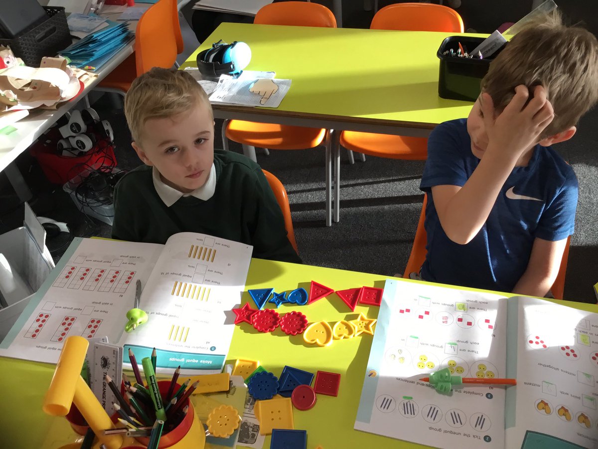 TGPS_NorthLincs's tweet photo. Y2 have worked on making and adding equal groups in Maths this week.We realised objects can be grouped in different ways and repeated addition helps with times tables! #TGPSMaths @WhiteRoseMaths https://t.co/73UtlChZKT