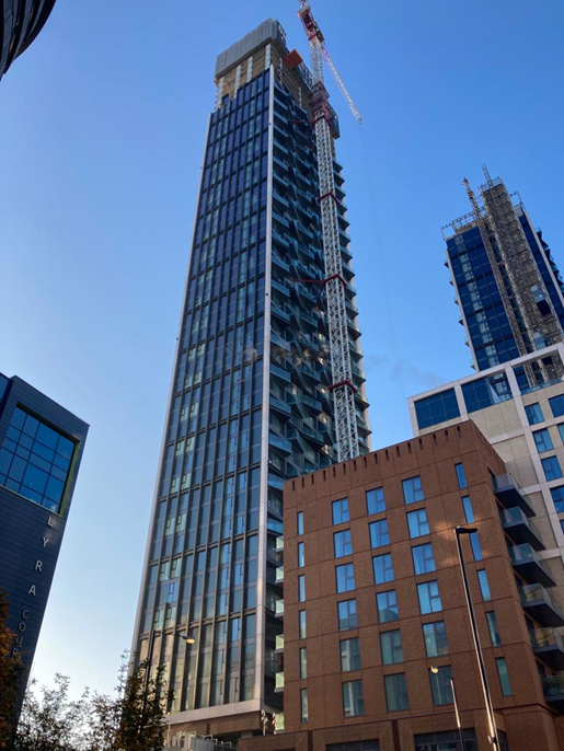 ampsail's tweet photo. Portal West -Topping Out
The concrete frame is now complete up to 58th floor of Portal West’s tallest block.
#loveconstruction #toppingout https://t.co/vxGgsVB9zv