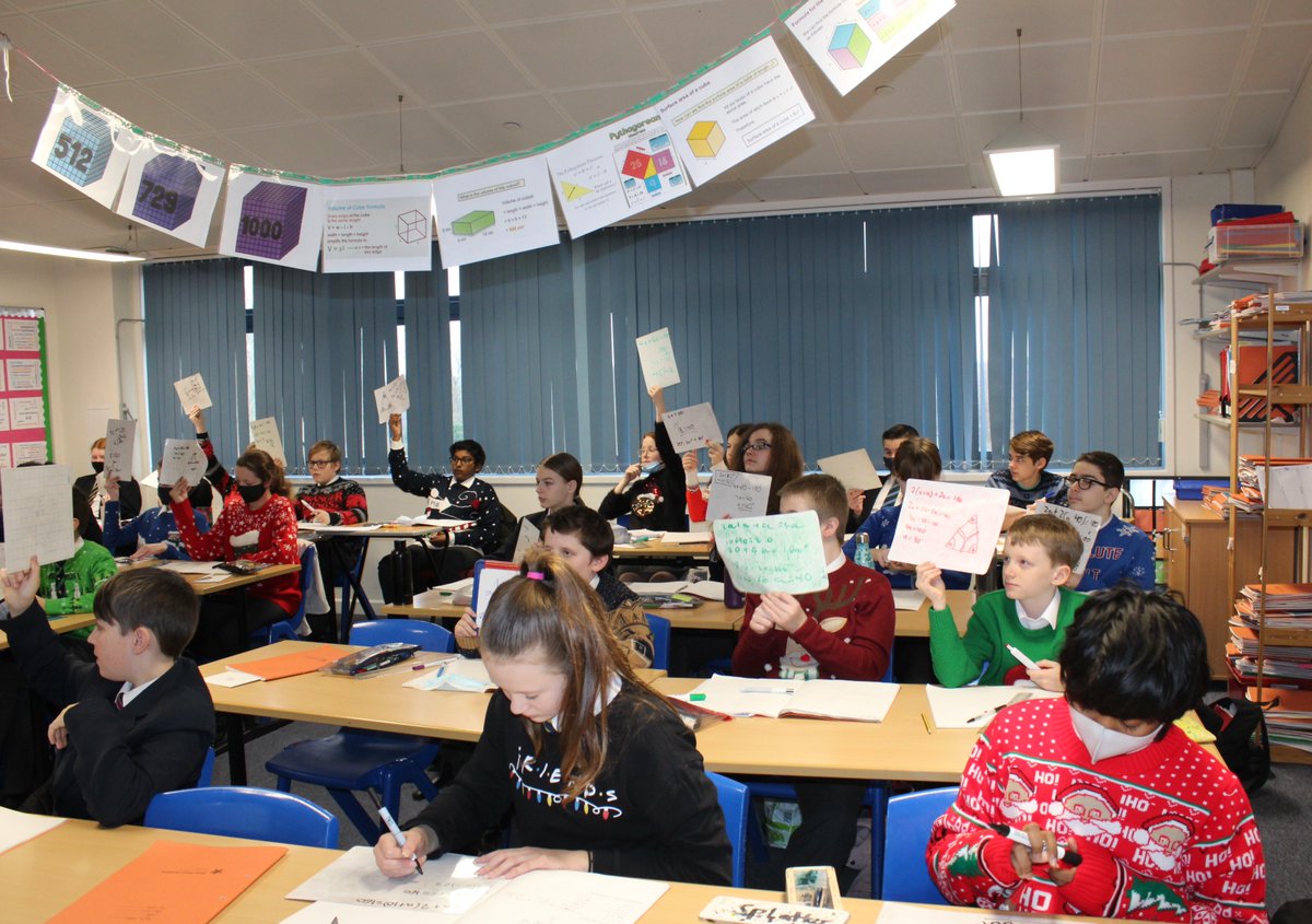 NovaHreodUL's tweet image. Well done 8/1 for embracing the theme #Christmasjumpers 
#mathslesson
