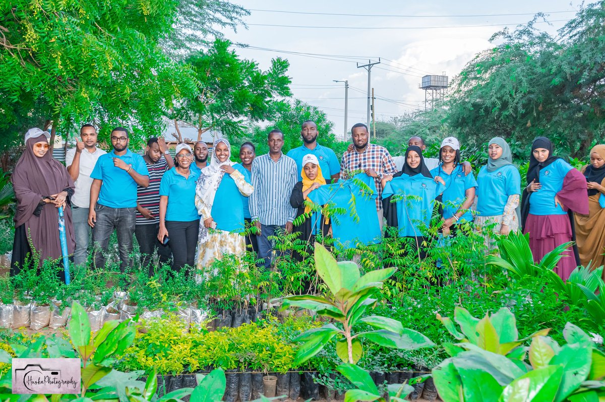 NYC_YouthVoice's tweet photo. #NYCInGarissa in patnership with #UNDPDeepeningDevolution working towards restoring nature's lost glamour. The Youth made a commitment to take part in the call for climate action & help restore forest cover to 10% by planting π³
@RoySasaka @UNDPKenya https://t.co/T38ySRcgh9
