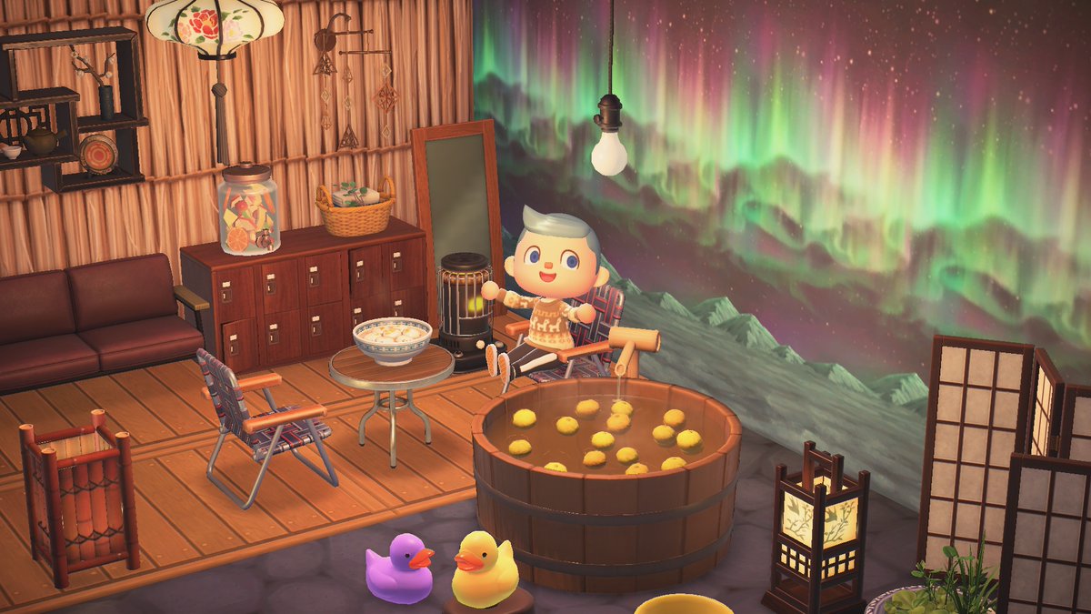 AC_Melinda's tweet photo. [Melinda] Hallo! Bald ist Sonnenwende! Bis zum 22. bietet Nook Shopping tolle neue Items. Mittwinter-Items gibt es für die nördliche und Mittsommer-Items für die südliche Hemisphäre. Ich hoffe, sie gefallen euch! https://t.co/2qLeqTPvPC