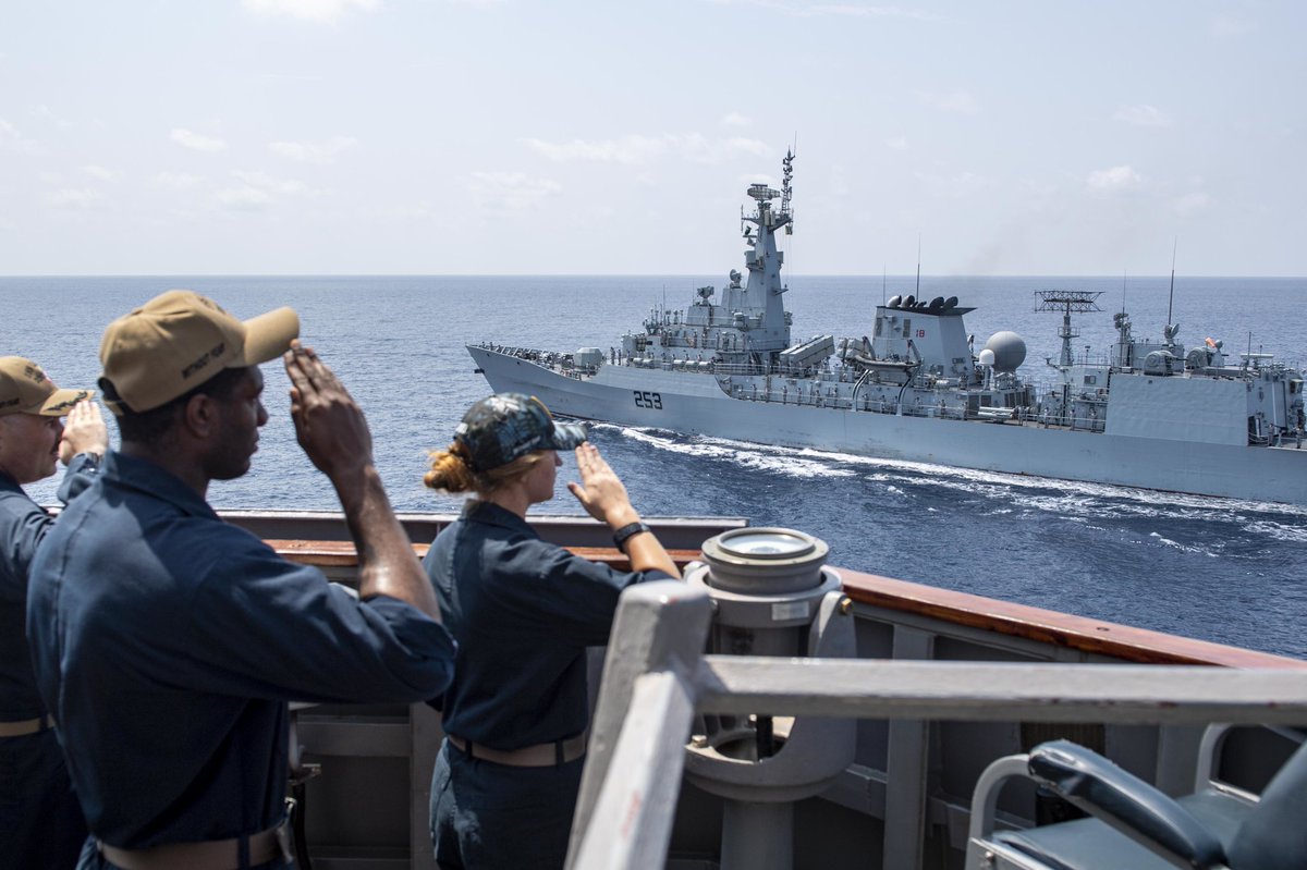 PN frigate PNS SAIF (F 253) conducing passing exercise with guided missile destroyer USS LABOON (DDG 58) in the Arabian Sea.

#PakistanNavy #PNSSaif #USSLaboon #ArabianSea