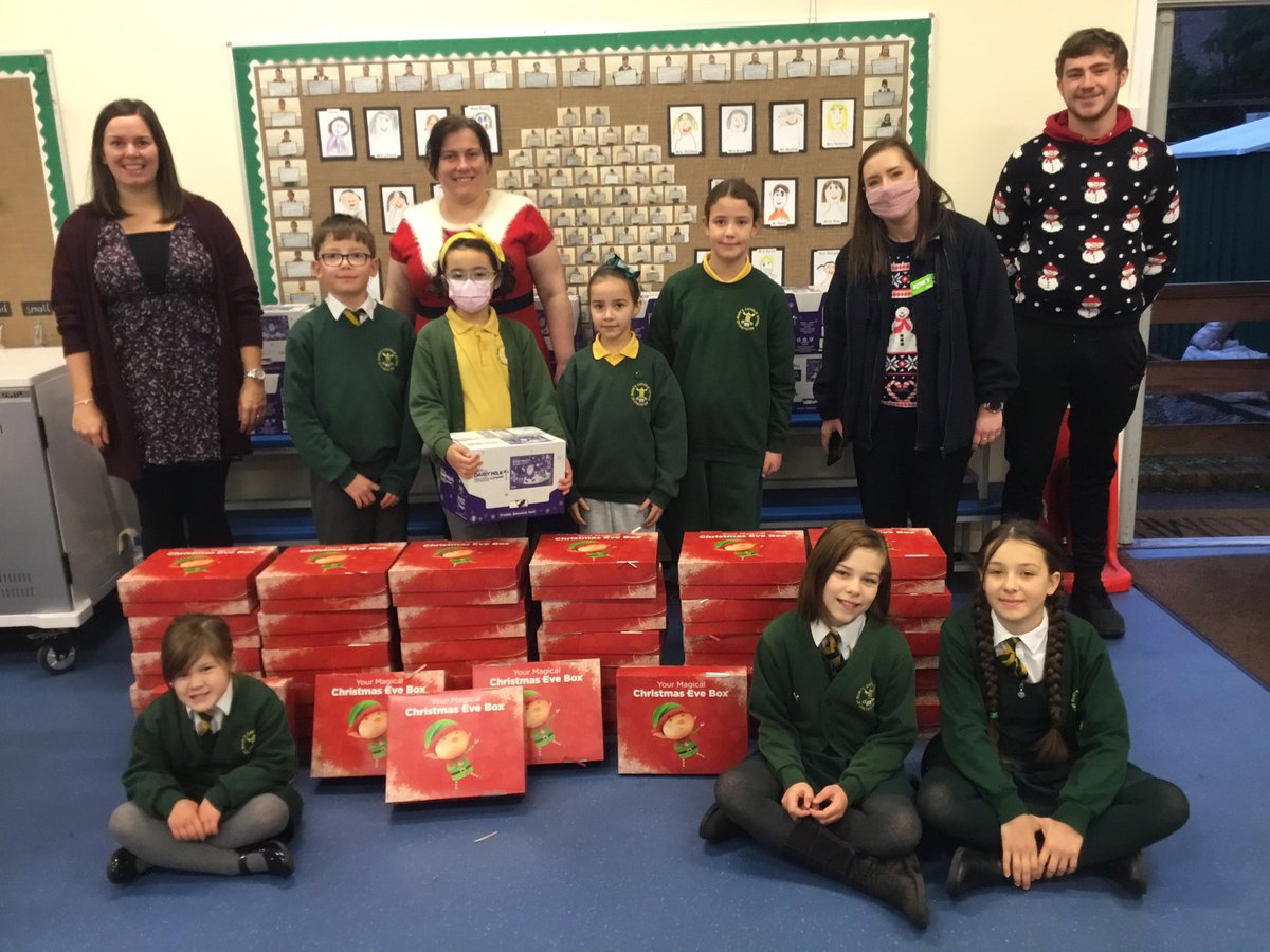 StMarysRCSch's tweet photo. A huge thank you to @asda for their kind donations today, our children are very grateful! #ThankYou #CommunitySMR https://t.co/fdQnCTA4Y3