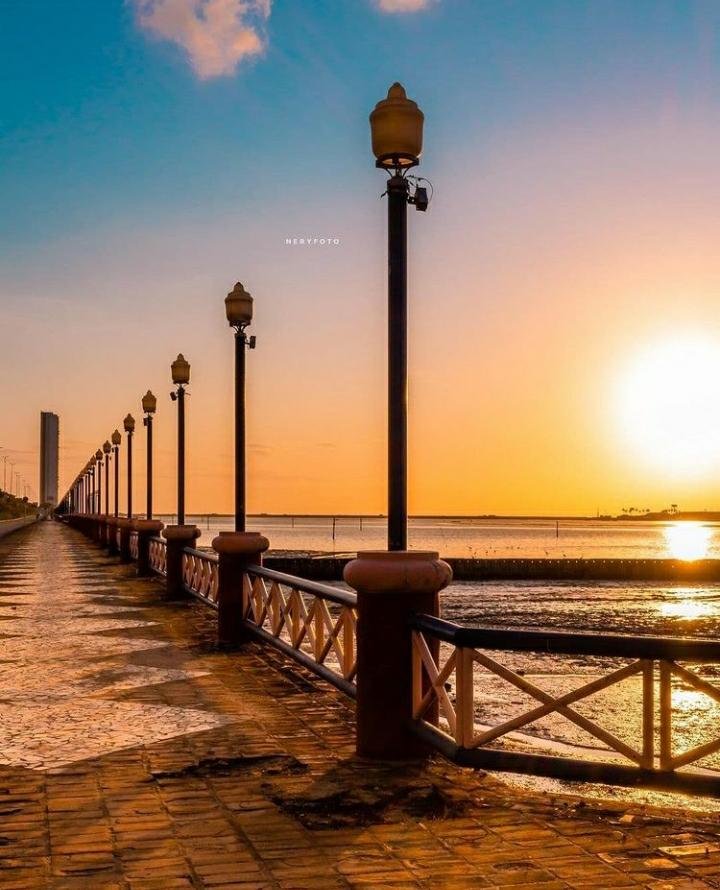 DiarioPE's tweet photo. O #bomdia desta quarta-feira é com a vista do Cais Estelita. A foto é do nosso seguidor Renato Nery. https://t.co/EFJDv2eMxO
