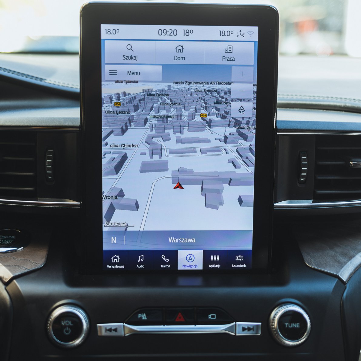 FordPolska's tweet photo. 👉 #FordPolska #FordExplorer
Nowoczesne multimedia👇
▫️ Dzięki nowoczesnym technologiom Explorer to nie tylko krążownik szos, czy pogromca bezdroży, ale także luksusowe mobilne biuro oraz centrum multimedialne #GoSUV #GoElectic⚡️
Więcej
https://t.co/XSMGJZ9yuR https://t.co/pQga7BLFzv