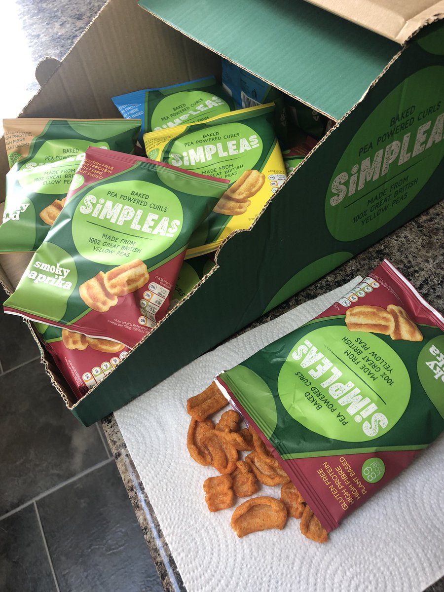Christmas box arrived! With new Smoky Paprika flavour #Simpleas #HealthySnacking #TasteGreat from #NovoFarina