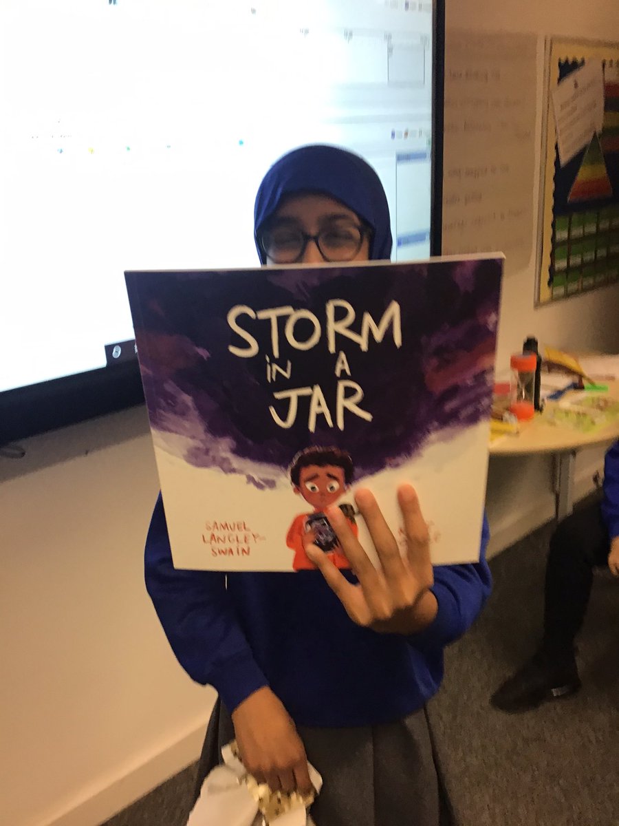 HolbrookschoolR's tweet photo. We have had a fantastic time with our #adventbooks so far - thank you so much to @sdowdtrust. Thank you so much for helping us choose such fabulous books @KenilworthBook 😁 https://t.co/WT21IR29ZK