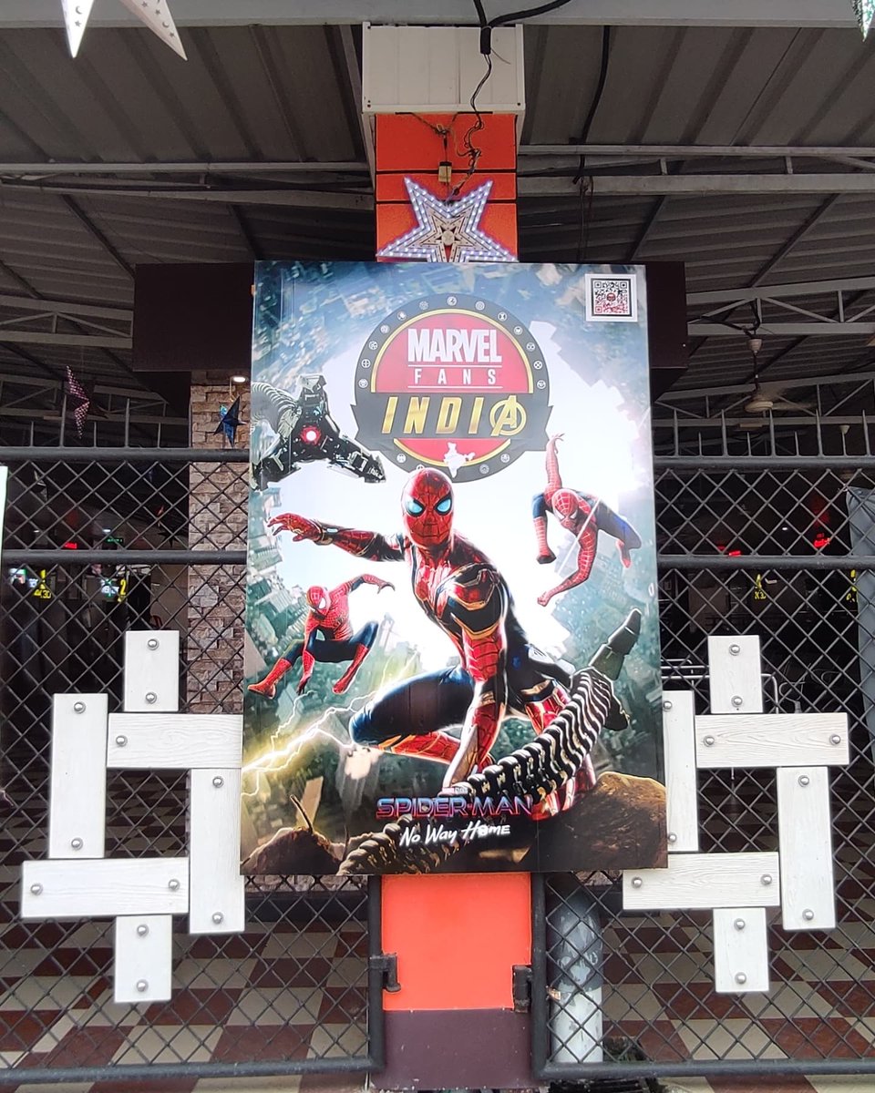 MarvelFansKL's tweet photo. സ്പൈഡർമാൻ നോ വേ ഹോമിന്റെ റിലീസുമായി ബന്ധപ്പെട്ട് ഞങ്ങളുടെ എറണാകുളം ഡിസ്ട്രിക്റ്റ് ക്ലബ് വനിതാ തിയേറ്ററിൽ സ്ഥാപിച്ച ഹോർഡിങ് 🔥

@SonyPicsIndia 
@Marvel_India 
@MarvelFansIN https://t.co/rPjFH3QZV8