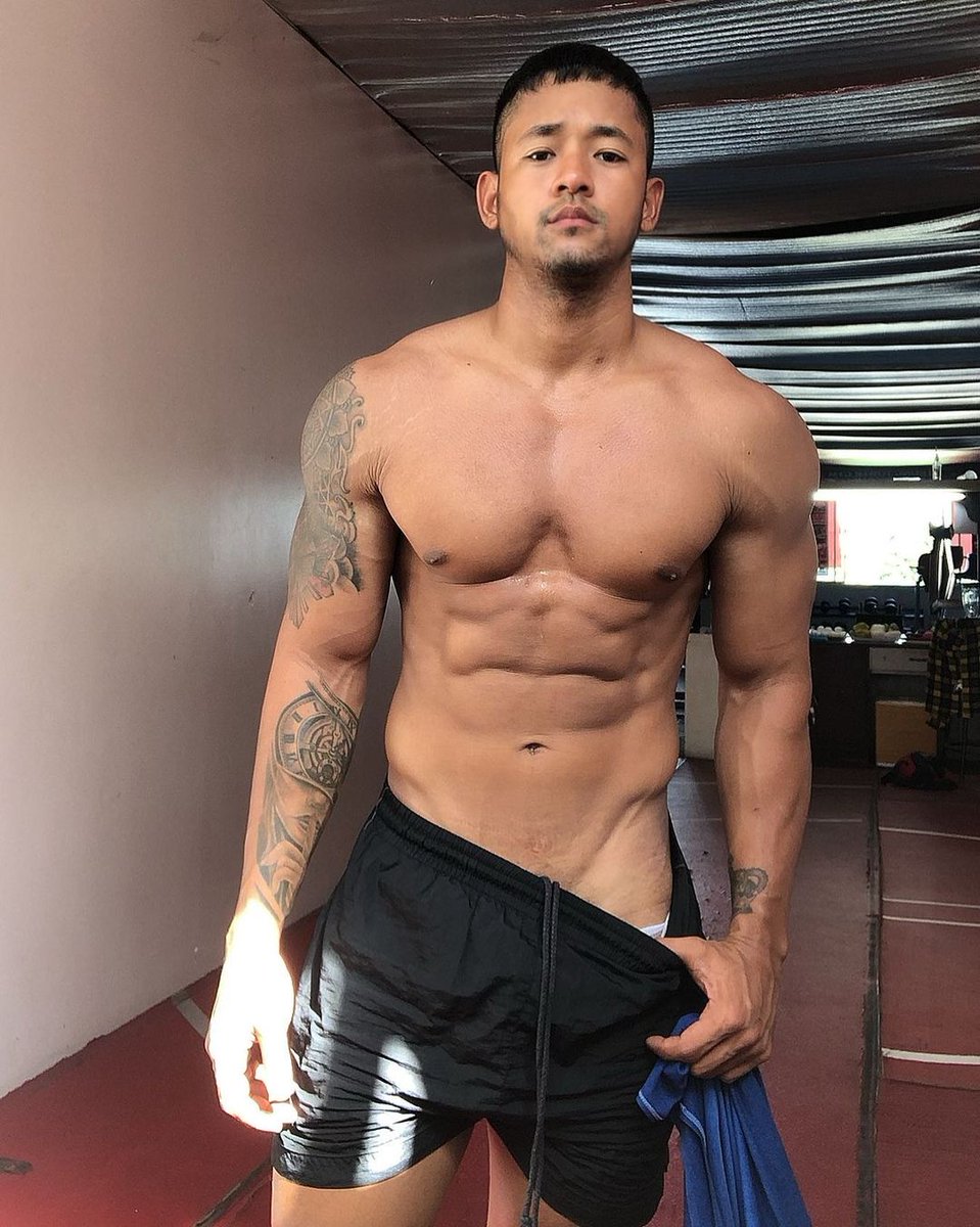 Ready for summer break #moreno Richard Solano @chaddsolano  #hotmenphilippines #hottestmeninthephilippines  #hotmenphilippinesdecember2021 Follow @hotmenphils