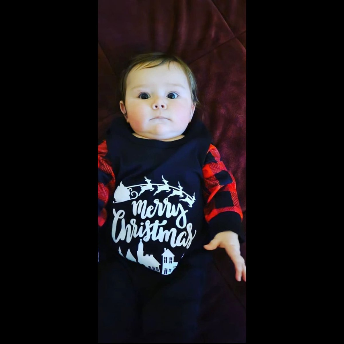 shopkidinyou's tweet photo. Christmas is TEN DAYS away come shop with me for your Christmas pjs !!! I have  infants , toddlers , women , &amp; men 🎄❤️. @shopkidinyou ☺️! https://t.co/O6aJQtqGmt!!! https://t.co/ek4KyyL4TY
