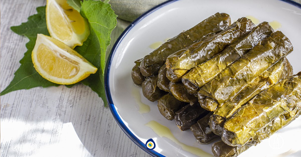 AnatoliaToronto's tweet photo. There are more 🍁🍁vegetarian🍁��� options on our catering menu. Try Yaprak Sarma (grape leaves rolls) with Sautéed onion with virgin olive oil, fresh grated tomatoes, herbs, and aromatic rice married with currants.

https://t.co/h7V9imj0ki

 #turkishfood #vegetarian #catering https://t.co/py6AUi7E5M
