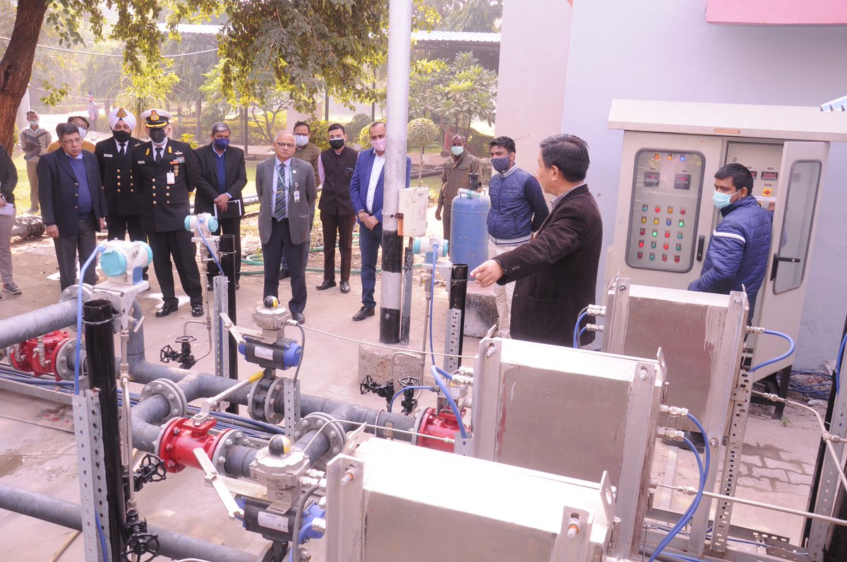 DefenceDecode's tweet photo. DRDO #CFEES developed Magazine Fire Fighting System by was demonstrated today successfully for its functionality in the presence of #IndianNavy
A magazine is a compartment, within the ship’s structure, which is specially designed and constructed for the safe, permanent stowage https://t.co/GobySEggBH