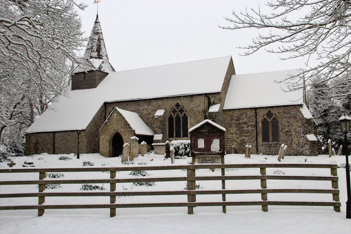 5thContinent's tweet image. Seasons Greetings from the Fifth Continent team! Here's a lovely photo of St Eanswith's Church at Brenzett in the snow, sent in by Brenzett History Group.
Sign up to our mailing list to find out about all our projects on #RomneyMarsh
mailchi.mp/225c171ba7da/s…