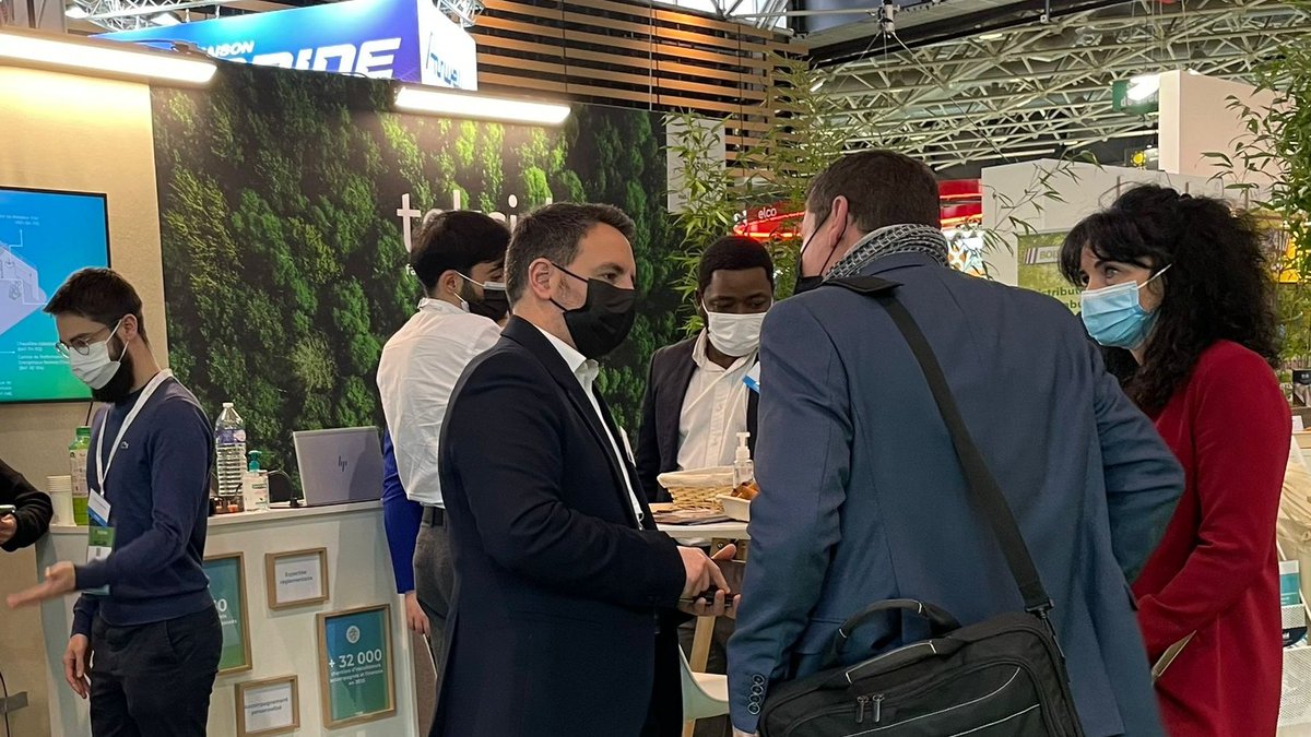 Teksial's tweet photo. 🔴 #BePositive2021
Rencontre avec les acteurs de la #TransitionEnergétique : quel #accompagnement en tant que délégataire, quelle expertise réglementaire dans le domaine de la #rénovation... Nos équipes sont sur place pour répondre à toutes les questions !
👉 Stand L28 – Hall 2.1 https://t.co/MDppJlwMiy