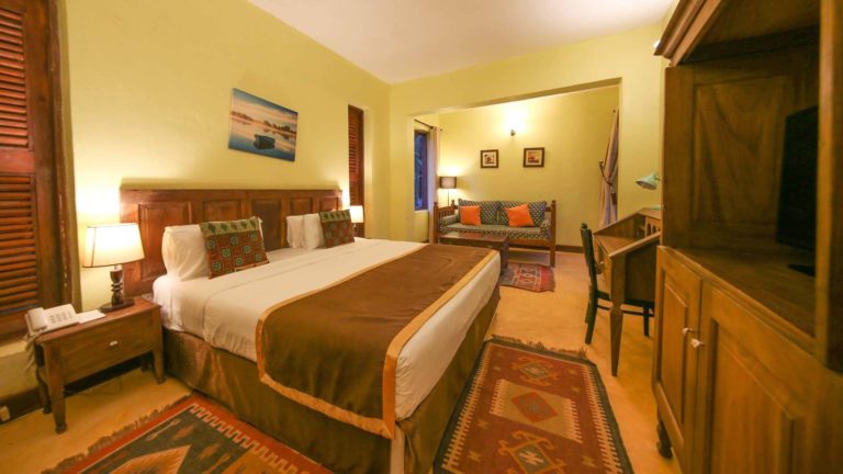 EyalamaTravel's tweet photo. Treat your loved one to a 5 days Uganda Honeymoon that includes stay at the lovely Serena Lake Victoria Resort, Kaazi Beach Resort &amp; Brovad Sands Lodge.
 https://t.co/0oxK20Nx6j

Call / WhatsApp: +256772367972
Email: info@eyalamatravel.com

#VisitUganda #Travel #Eyalama https://t.co/enwaLchwzm