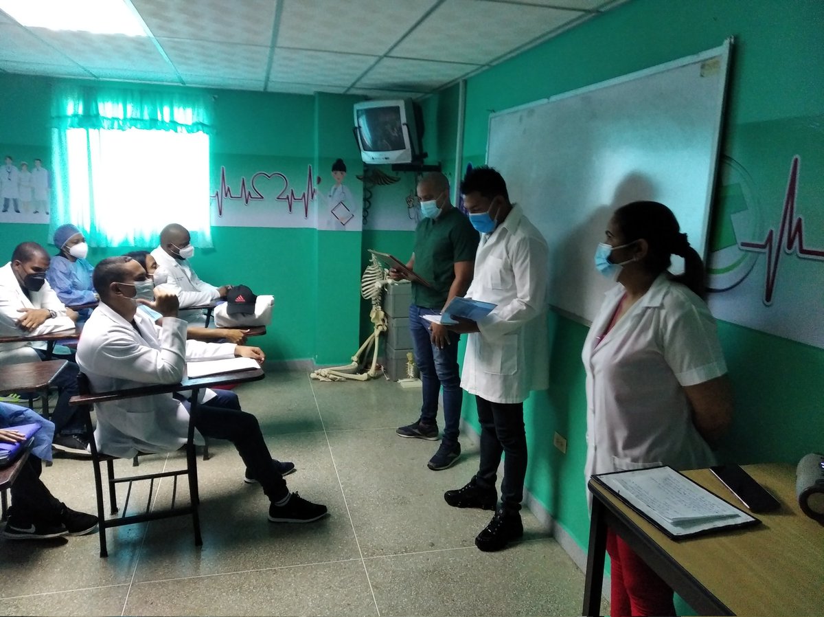 <a href="/GuaricoMedica/">Misión Médica Guárico</a> 
Ningún país pobre, ni muchos de los países ricos del mundo han podido desarrollar 
vacunas. #Cuba lo ha logrado en medio un genocida bloqueo. 
<a href="/CheEstado/">CDI Che Guevara Estado Guárico</a>
#ManuelBarzagaT3
#MásQueUnaVacunaUnPaís #CubaVive #HéroesDeLaSalud 
<a href="/cubacooperaven/">Brigada Médica Cubana en Venezuela</a> <a href="/MINSAPCuba/">Ministerio de Salud Pública de Cuba</a>