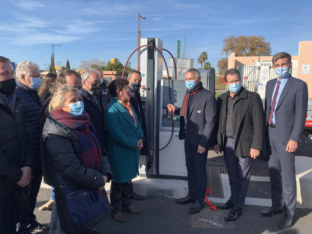 Inauguration de la station #GNV #BioGNV de <a href="/SevenEnergiesFr/">SevenFrance</a> à Saint-Aunès : les personnalités politiques présentes n’ont pas manqué de rappeler la nécessité de repenser nos déplacements et de se tourner vers un modèle plus vertueux qui permette une #MobiliteDurable et responsable