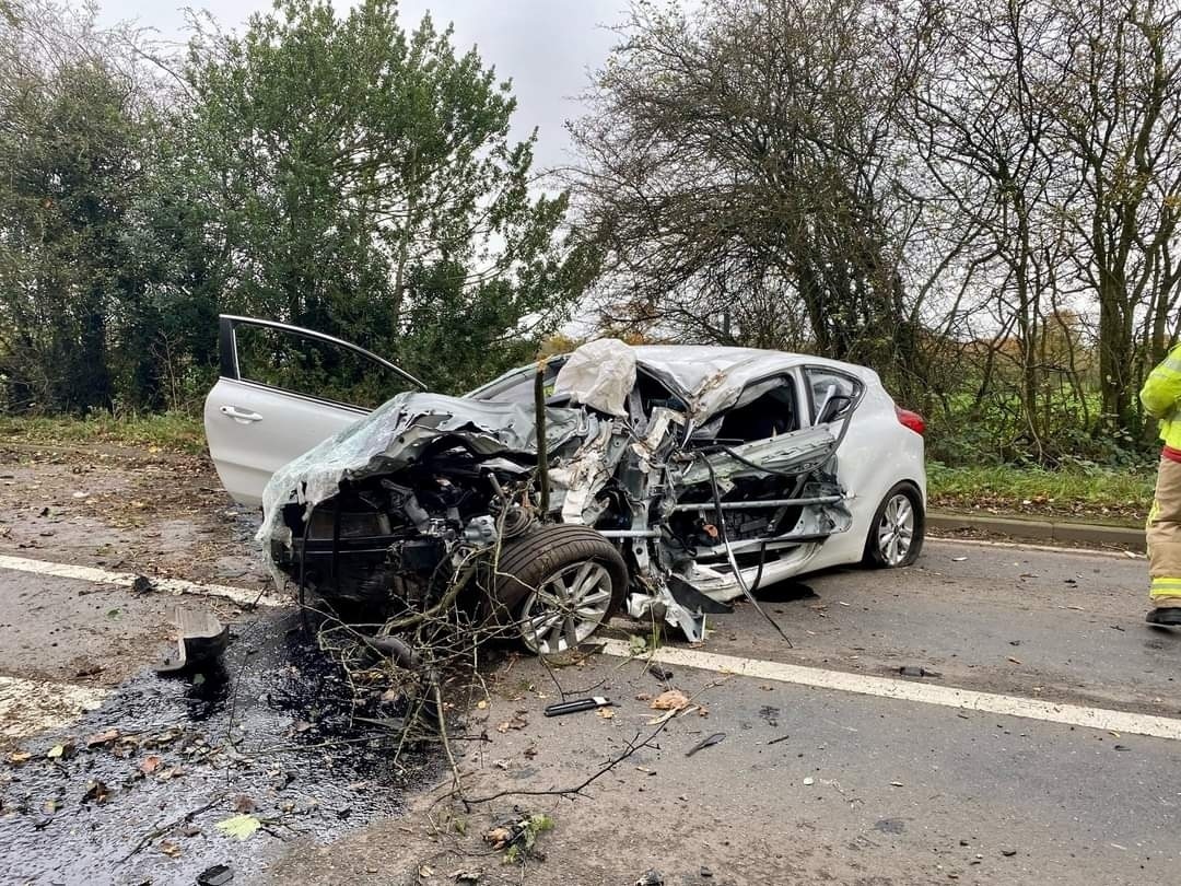 SberryLedManPol's tweet photo. Drinking and driving costs lives.
It's never worth it.
Enjoy yourselves sensibly and don't be tempted into taking the risk.
Cheshire Police have a zero tolerance for drink driving.
#staysafeontheroad #dontdrinkanddrive https://t.co/XmCvWrSX58