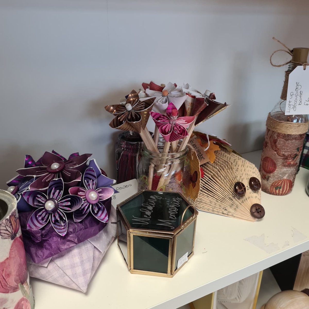 Grab your last minute Christmas gifts from local artists &amp; crafters here at Langney Community Cafe 

The cafe is open every Tuesday, Wednesday and Thursday 9am-2pm