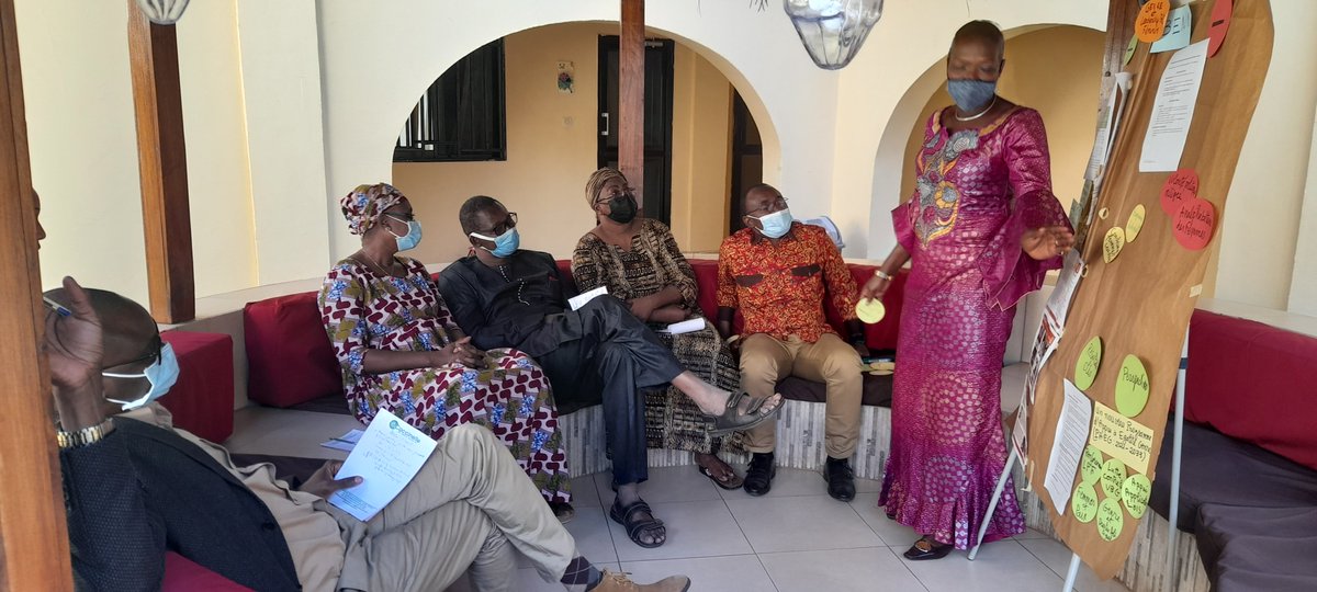 DDCMali's tweet photo. La #DDCMali vient d’accueillir le F2F #Genre de la Division Afrique de l’Ouest @SwissDevCoop qui a regroupé les points focaux Genre 🇧🇯 🇧🇫 🇳🇪🇹🇩 🇨🇭et les partenaires. En savoir plus ➡️ https://t.co/S79wDFRu0j https://t.co/xy6LNj9skA