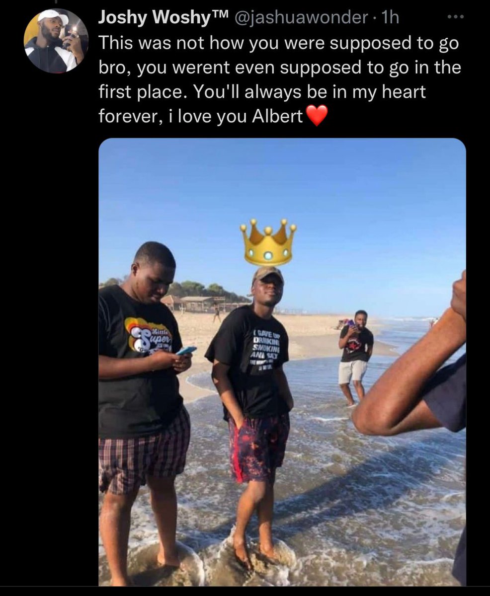 JerryAdamx's tweet photo. @KweiMensah2 @jashuawonder He wasn't sick, but in the name of get vaccinated now he is gone “We have this false dichotomy: vaxxed, unvaxxed—not true…we need to acknowledge that natural immunity is the answer” #JusticeForAlbert #Aguero
#SammyGyamfi https://t.co/AjtMN5uC88