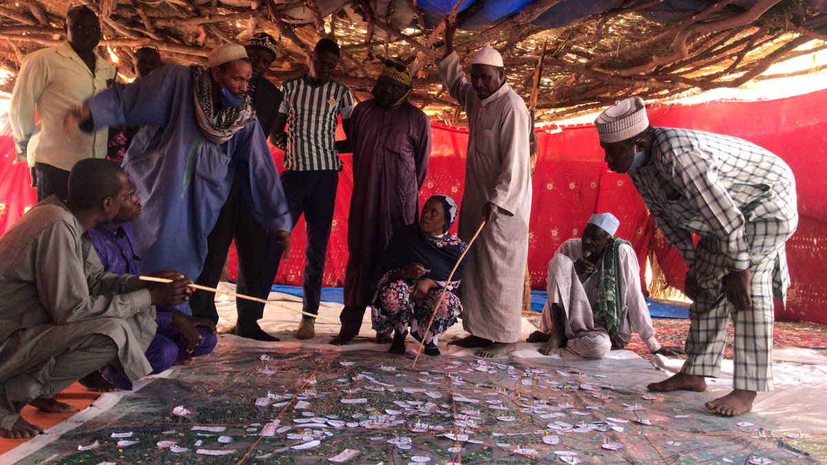 hindououmar's tweet image. Communities discussions on 2D participatory mapping 🥰 very exited to do my favorite work on climate adaptation and conflicts mitigation 💪🏾 #participatorymapping #ClimateActionNow #ClimateCrisis