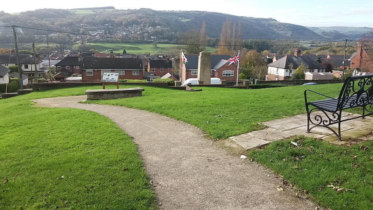CefnCouncil's tweet photo. βΉοΈ Following a suspected theft attempt of our bench at the War Memorial Garden, we have had to temporarily remove it so that we can work out how to make it more secure. Apologies for the inconvenience, we know this is a much loved and well-used bench. https://t.co/9lzqr3ioso