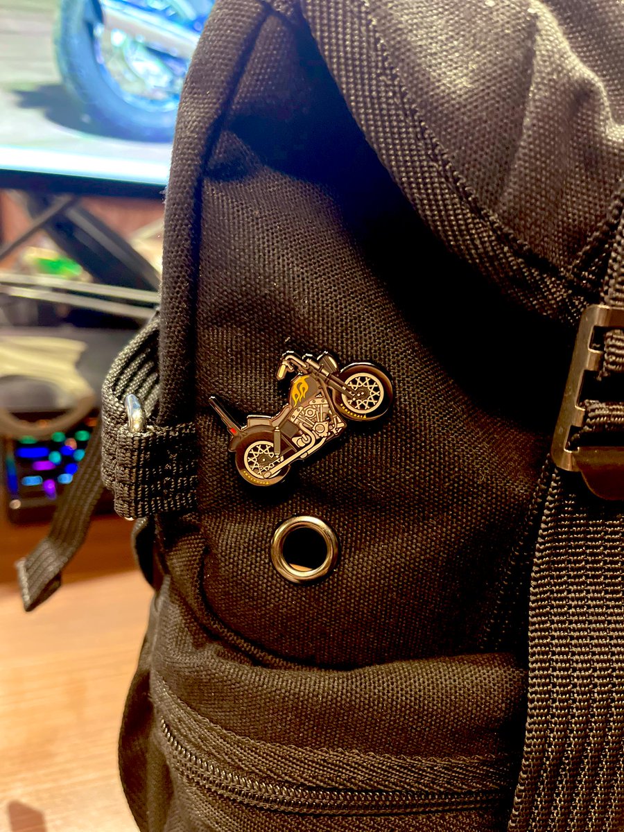 BeatcrushRyouma's tweet photo. 可愛いっ♪(´ε｀ )
STILLGOさんで買い物した時にくれたやつっ(*´ー｀*)
普段バイク乗る時に使ってる鞄に付けたっ(● ˃̶͈̀ロ˂̶͈́)੭ꠥ⁾⁾
#バイク #バイク好きと繋がりたい #バイク乗りとつながりたい #ハーレー #ショベル #STILLGO #バイクのある生活 #アパレル #ショップ https://t.co/ndmTVZdQcj