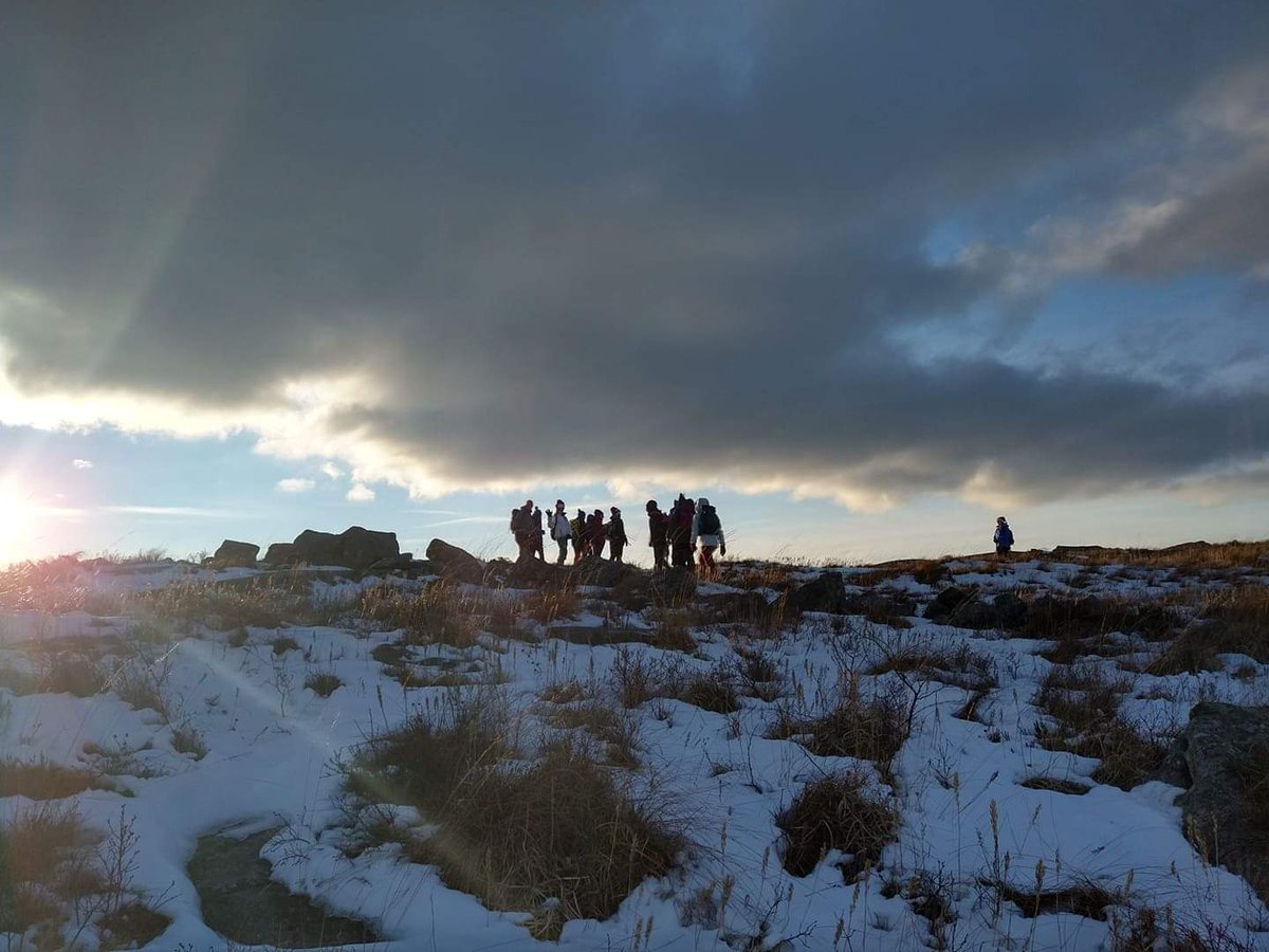 clorinda_ferral's tweet photo. Último hike del año en Dalsnuten. Una aventura más en nuestra lista comiendo el tradicional postre alemán para quitarnos el frío! Que no es más que un delicioso arroz con leche calientito. Nos vemos en el 2022!..❤😎💯🇧🇻👐☝🏔🗻🌍🏃‍♀️#hikeadventures #senderismonoruego ❄☃️ https://t.co/r5m1fhu8Pd